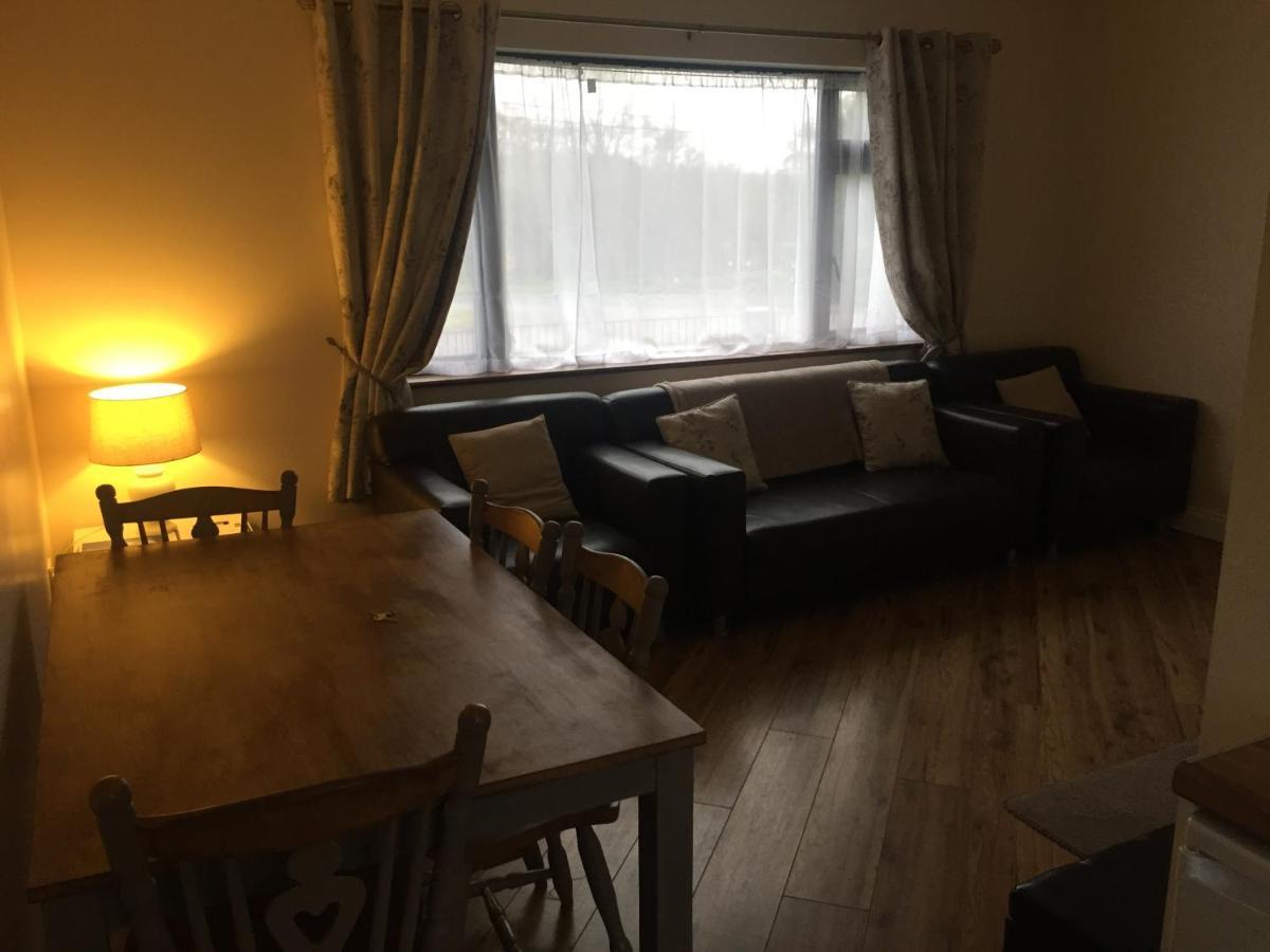 Kits Lodge Crover Cavan Ngoại thất bức ảnh